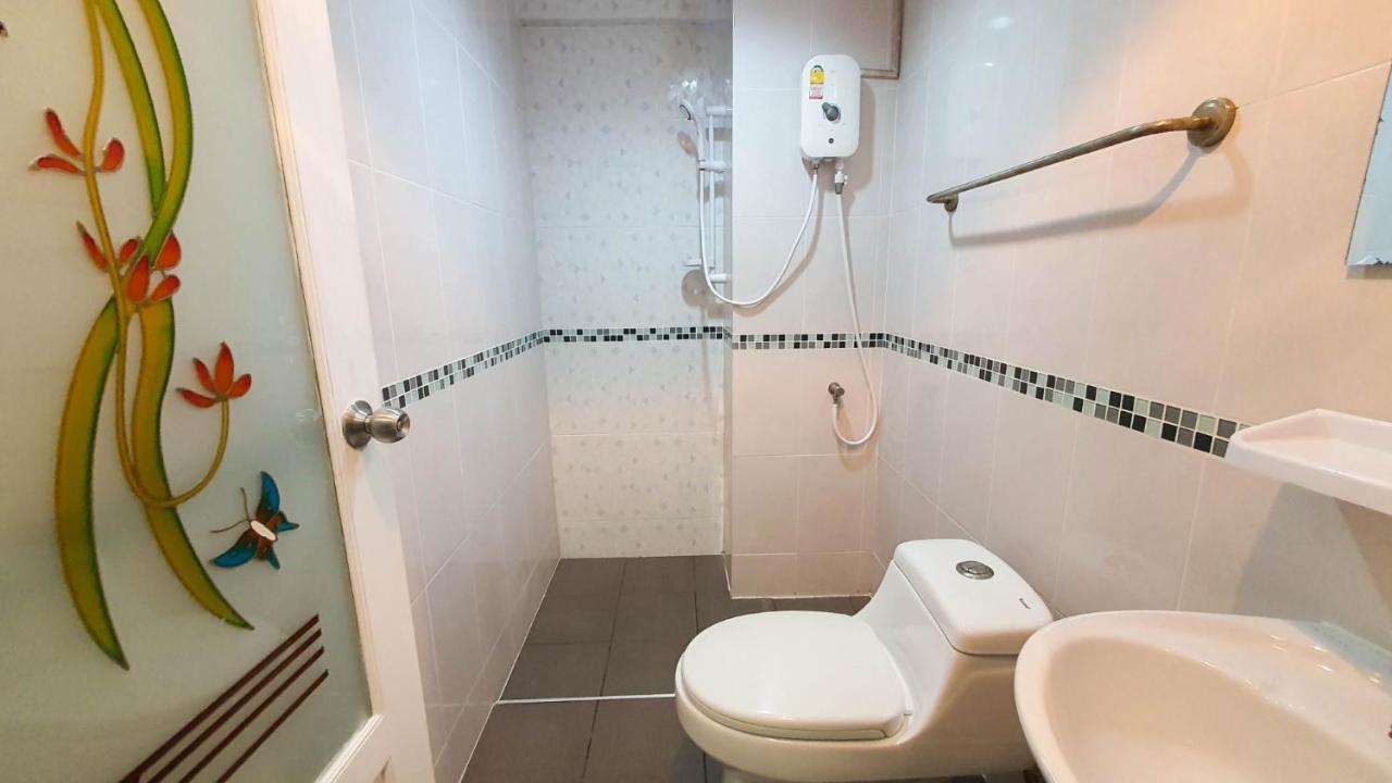 Roomquest Suvarnabhumi Ladkrabang 42 バンコク都 エクステリア 写真