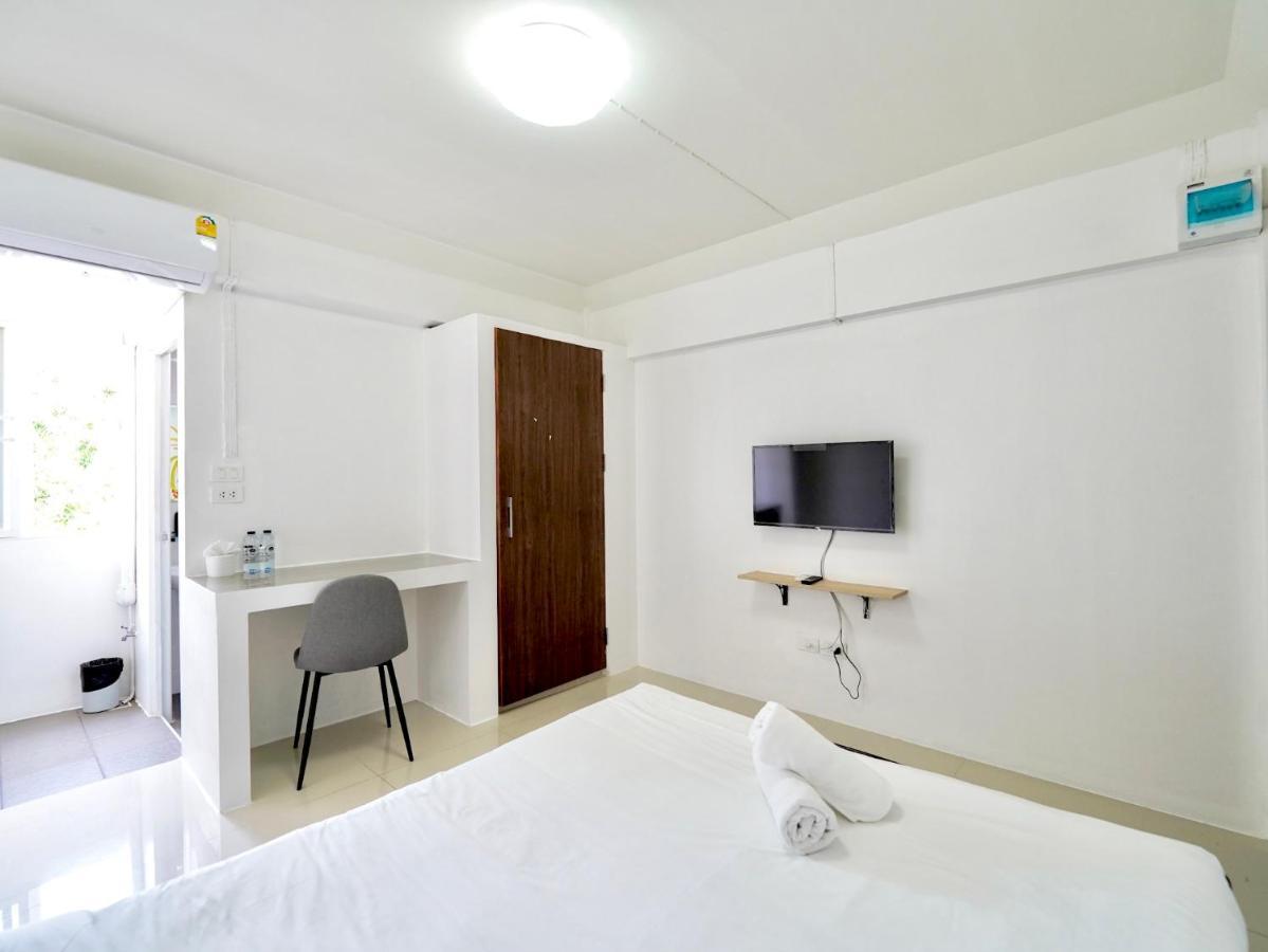 Roomquest Suvarnabhumi Ladkrabang 42 バンコク都 エクステリア 写真